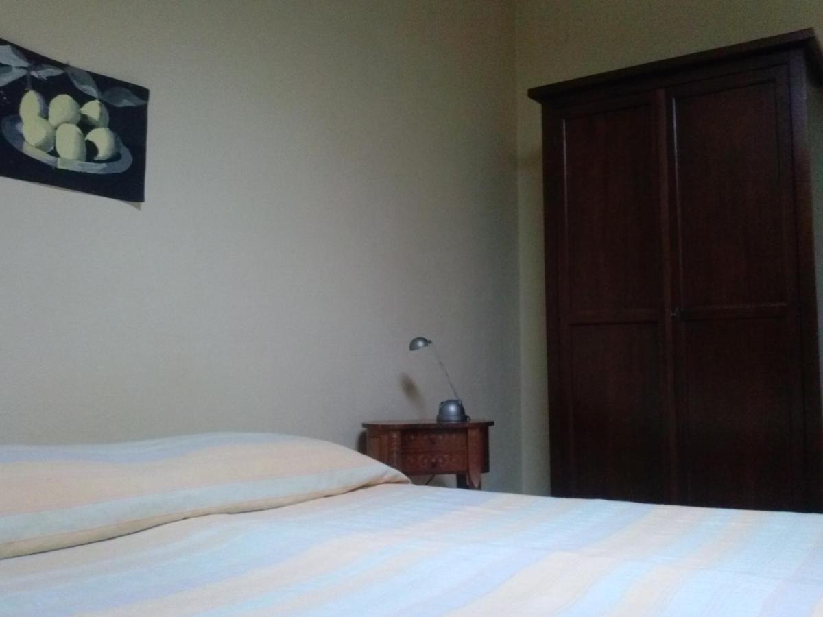 Mansarda Raggio Di Sole Bed & Breakfast เวโรนา ห้อง รูปภาพ