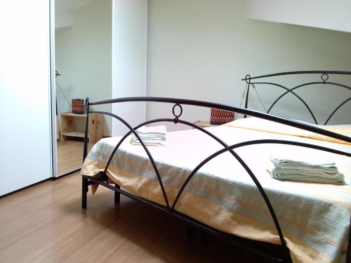Mansarda Raggio Di Sole Bed & Breakfast เวโรนา ห้อง รูปภาพ